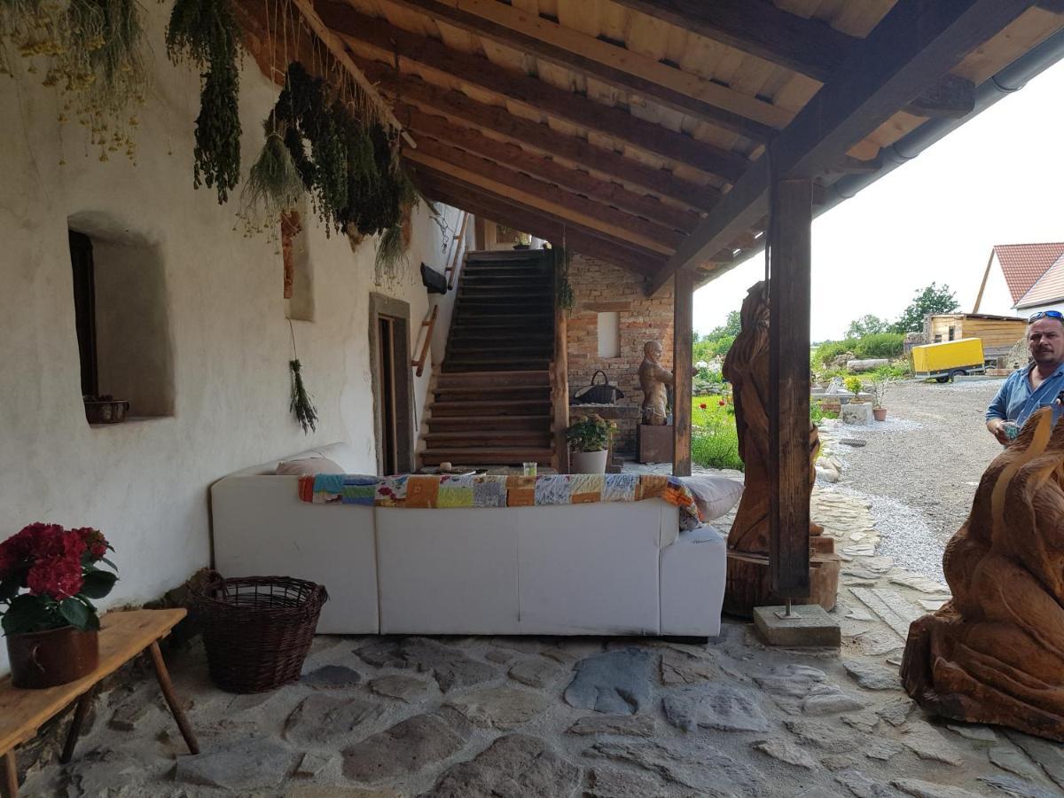 Ubytovani Agnes Jaronice Exterior foto