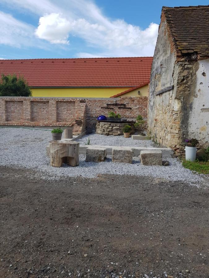 Ubytovani Agnes Jaronice Exterior foto